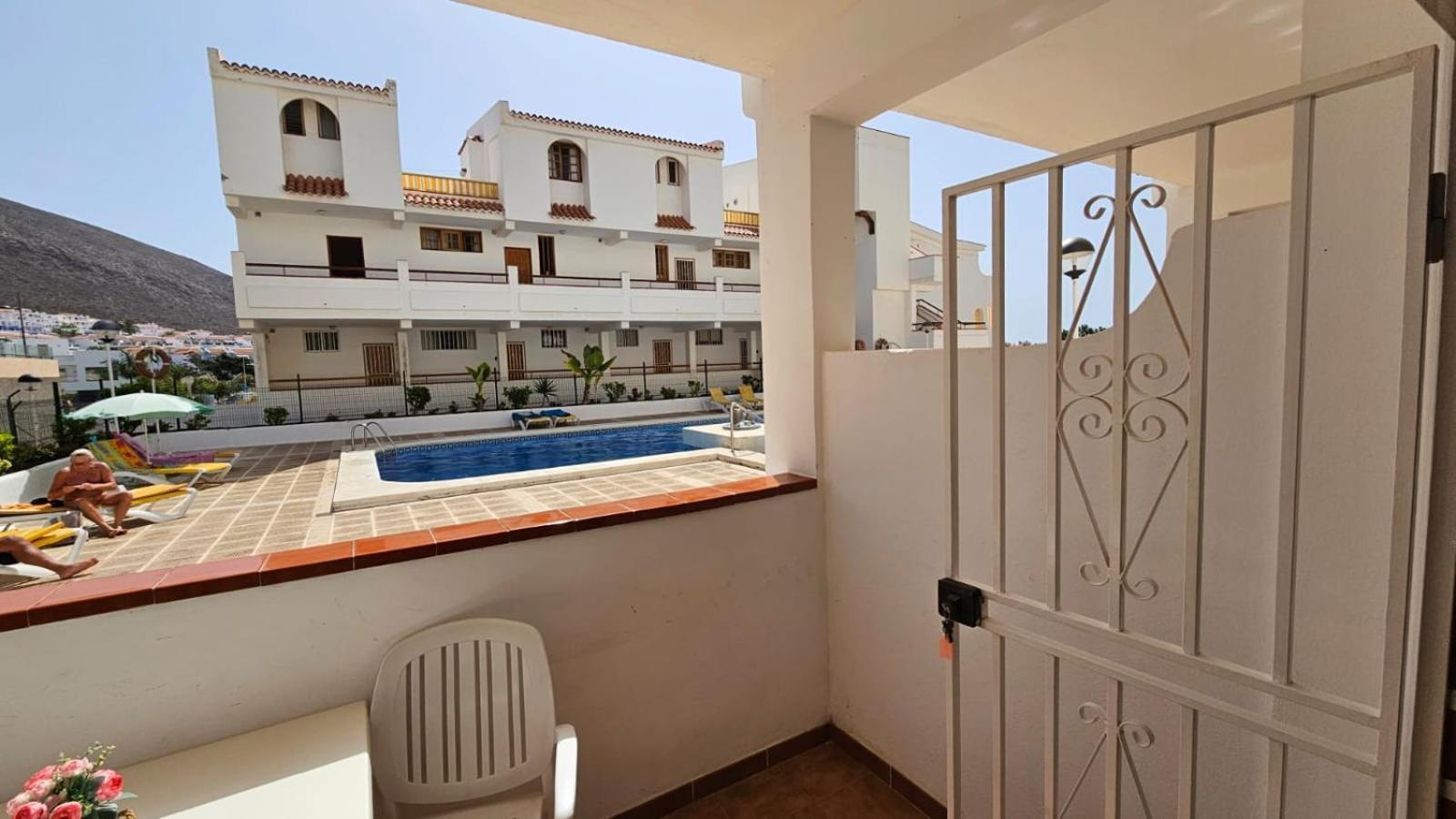Parque Margarita, Terraza Vista Piscina Apartment Los Cristianos  Luaran gambar