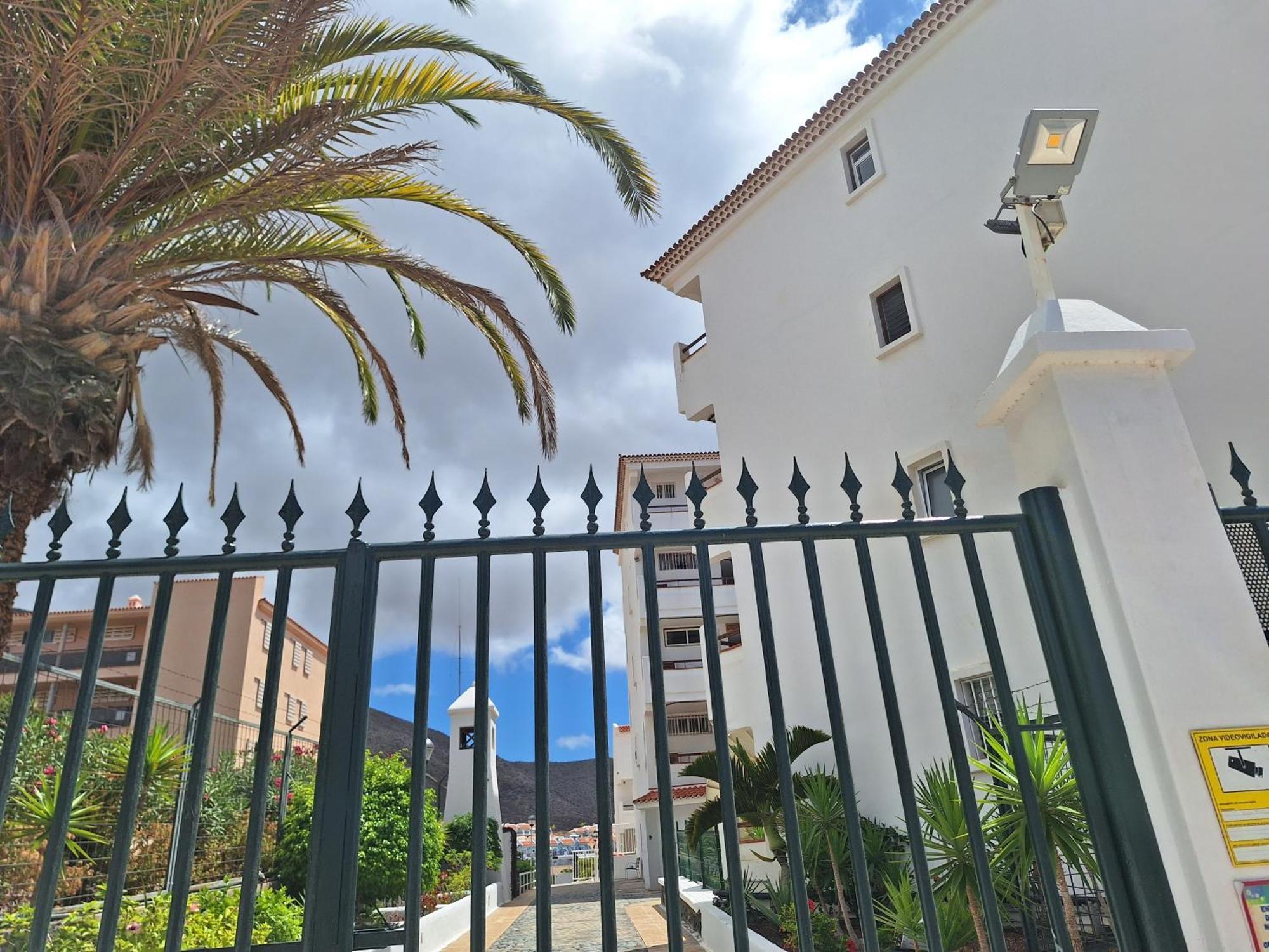 Parque Margarita, Terraza Vista Piscina Apartment Los Cristianos  Luaran gambar