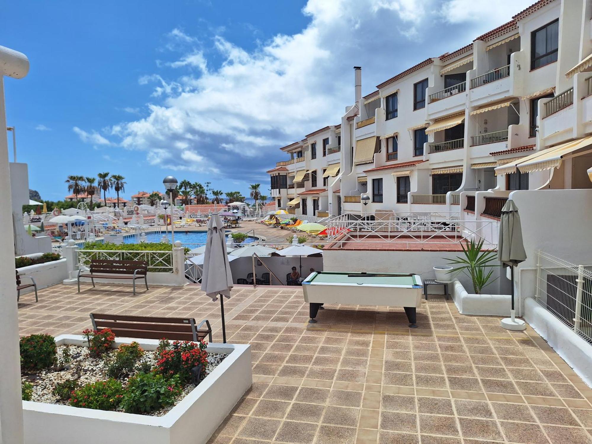 Parque Margarita, Terraza Vista Piscina Apartment Los Cristianos  Luaran gambar